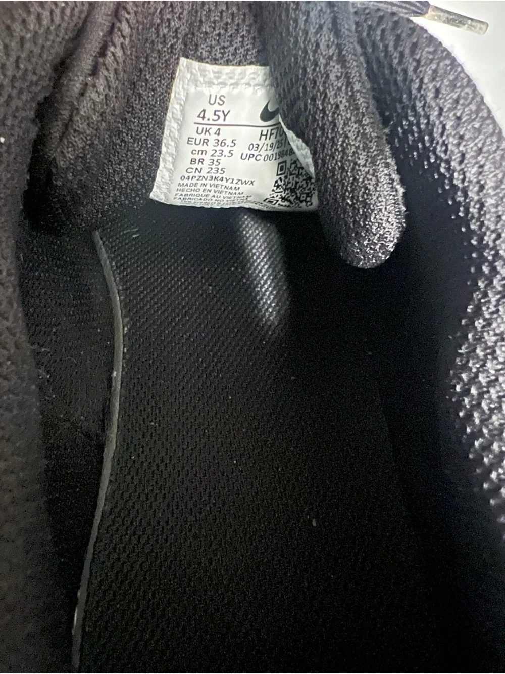 Nike Downshifter 9 Black Running Shoes 4.5y